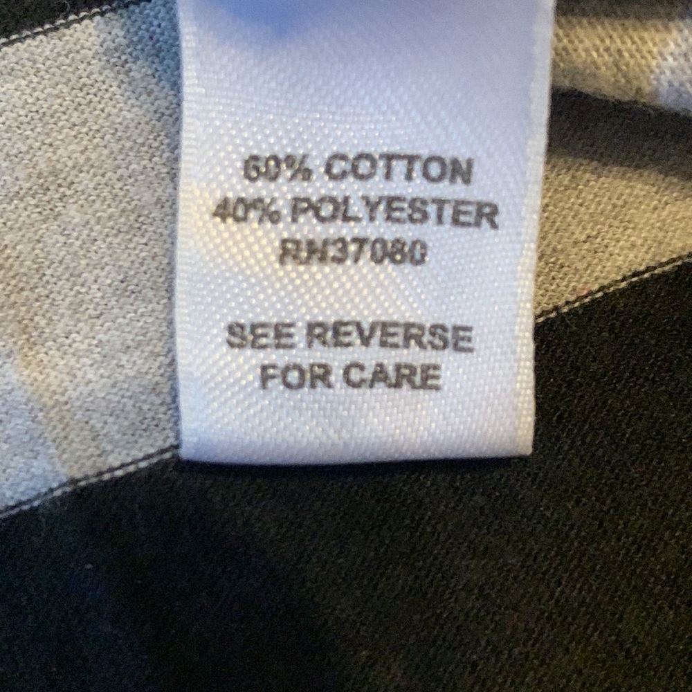 Cato woman Black and gray stripe shirt size 22/24W - Picture 4 of 4